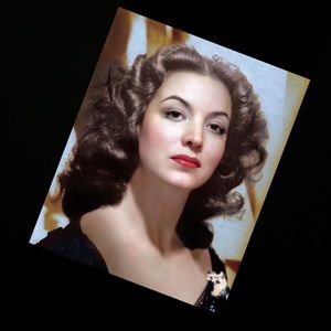 Meet your Posher, Angiie